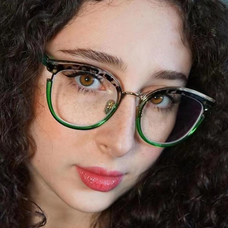 Cathy-Green-Cat-TR-Eyeglasses-detail