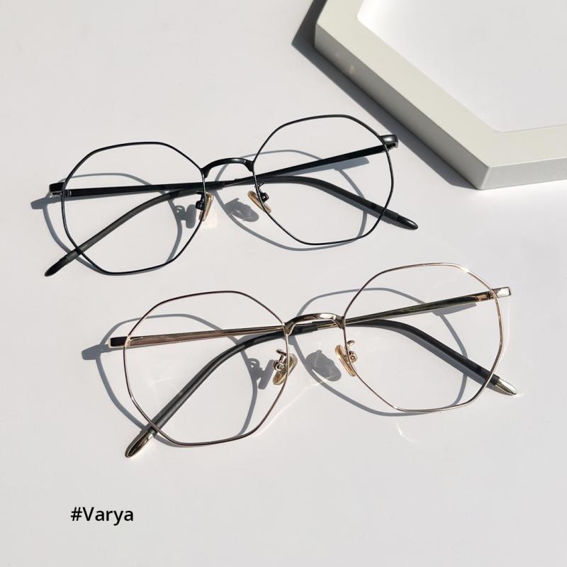 Varya-Black-Geometric-Metal-Eyeglasses-detail