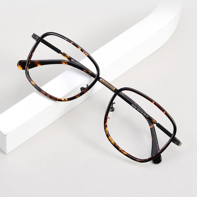 Gerry-Tortoise-Square-Combination-Eyeglasses-detail